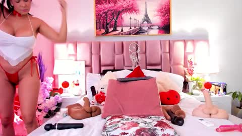 Snapshot of anaa_bellaa chatting on December 2025 12:21:02 PM anaa_bellaa online show from December 2025 12:21:02 PM