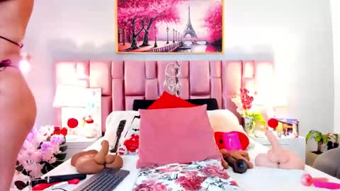 Snapshot of anaa_bellaa chatting on February 2026 12:33:01 PM anaa_bellaa online show from February 2026 12:33:01 PM