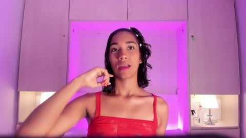 anaacollins_ online show from May 2026 11:37:01 AM
