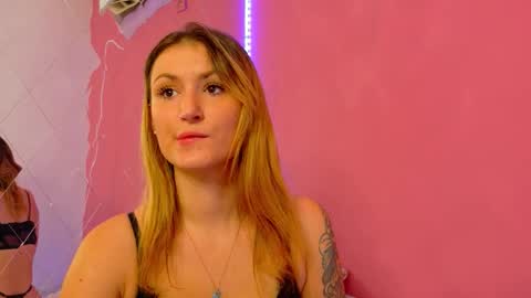 anaayss online show from October 2025 05:44:02 AM