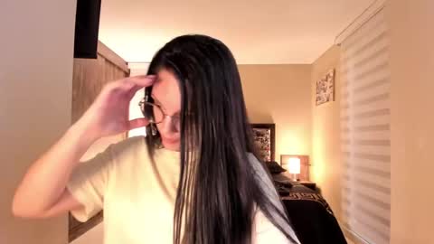 Anabel online show from March 2025 10:32:01 PM