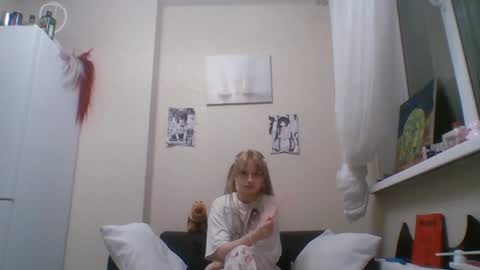 Snapshot of anabelbrando chatting on June 2026 05:59:02 PM Malvina online show from June 2026 05:59:02 PM