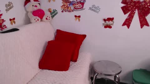 Snapshot of anabellered chatting on December 2024 10:14:01 AM Ana online show from December 2024 10:14:01 AM