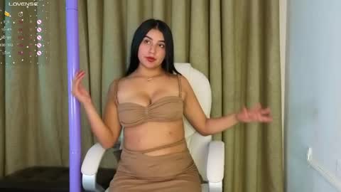 anabloom_ online show from May 2026 08:51:01 PM
