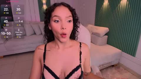 Anahi Curlie online show from April 2026 03:17:01 AM