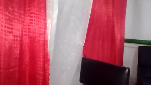 anaiis evanz online show from November 2025 01:11:01 AM