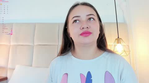 Snapshot of anaisclarkx chatting on December 2024 11:25:02 AM Anais clark online show from December 2024 11:25:02 AM