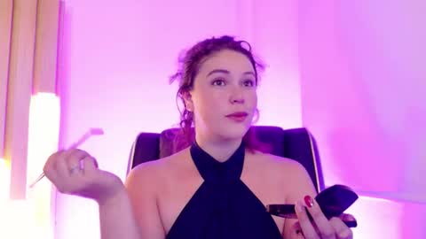 Anaise  online show from December 2025 11:37:02 AM