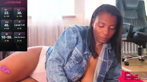 Snapshot of anamaar chatting on September 2025 07:09:02 AM Ana online show from September 2025 07:09:02 AM