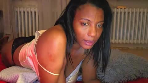 Snapshot of anamaar chatting on October 2025 09:12:02 PM Ana online show from October 2025 09:12:02 PM