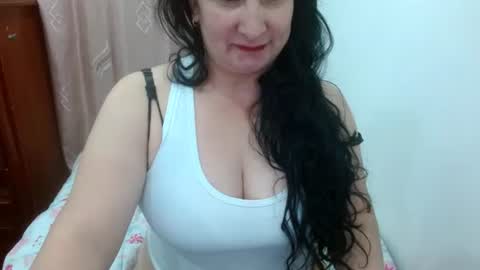 Snapshot of anamaria288 chatting on July 2026 11:42:02 PM anamaria288 online show from July 2026 11:42:02 PM