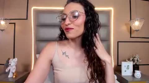 Ana Maria  online show from July 2026 08:58:01 PM