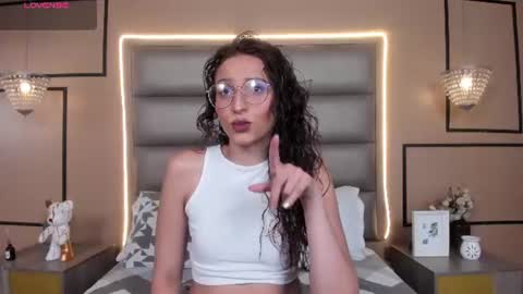 Ana Maria  online show from August 2026 07:50:02 PM
