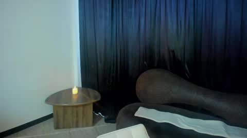 Ann online show from November 2025 06:28:01 PM