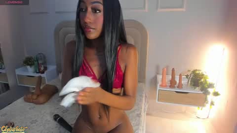 anamonroee online show from February 2026 08:03:02 PM