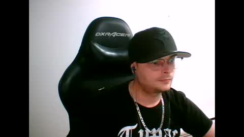 anarchyy1994 online show from April 2026 08:41:02 AM