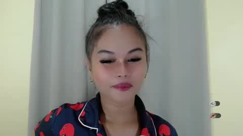 Snapshot of anaruru_ chatting on January 2025 05:51:02 PM ANA online show from January 2025 05:51:02 PM