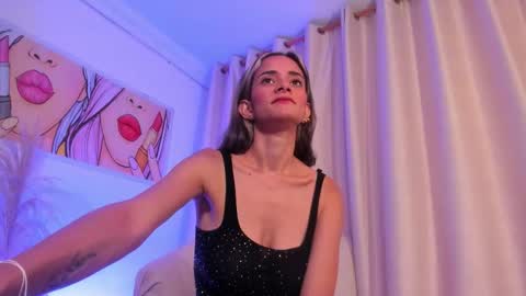 Snapshot of anaskinny chatting on October 2025 08:07:02 PM Ana online show from October 2025 08:07:02 PM