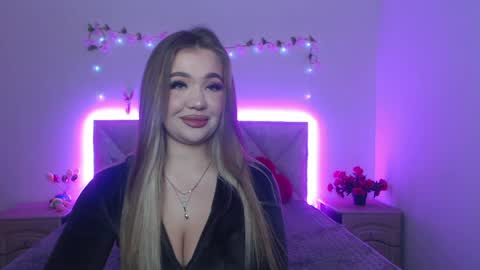 anastacyyellig online show from April 2026 09:42:02 PM