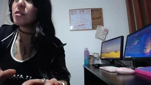 Jennyfer.... but u can say me Anastasia online show from October 2025 05:54:02 AM