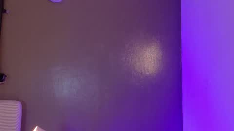 Kendra  online show from November 2025 10:26:02 AM