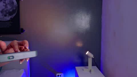 Kendra  online show from December 2025 10:24:02 AM