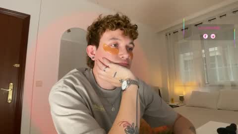Snapshot of anddres_boss chatting on May 2026 01:27:02 PM Tell Me ANDRESS ----- online show from May 2026 01:27:02 PM