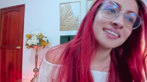 Andra Cyrus online show from January 2025 05:34:02 PM