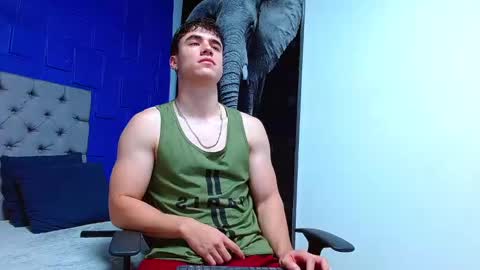 Snapshot of andre_parker chatting on January 2025 11:27:02 PM Andre Parker online show from January 2025 11:27:02 PM