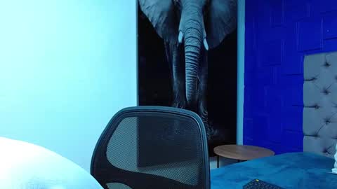 Snapshot of andre_parker chatting on February 2025 11:13:02 PM Andre Parker online show from February 2025 11:13:02 PM