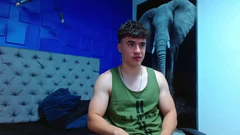 Snapshot of andre_parker chatting on March 2025 12:58:02 AM Andre Parker online show from March 2025 12:58:02 AM