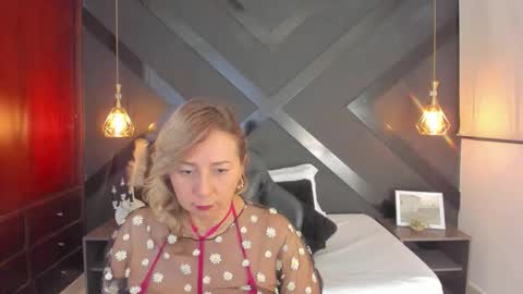 A N D R E online show from November 2025 02:20:01 AM