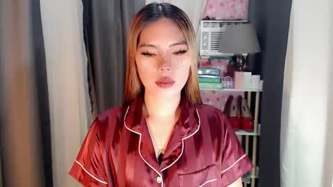 andrea06121998 online show from April 2026 12:09:02 PM