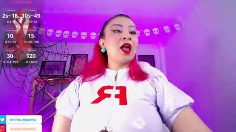 Snapshot of andrea_bloomix chatting on October 2025 01:18:01 PM Andrea Bloomix online show from October 2025 01:18:01 PM