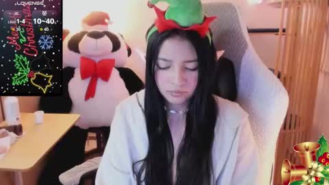 Snapshot of andrea_bonnie chatting on December 2025 01:48:02 AM andrea_bonnie online show from December 2025 01:48:02 AM