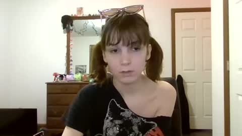 Snapshot of andrea_davenport chatting on January 2025 03:34:02 AM andrea online show from January 2025 03:34:02 AM