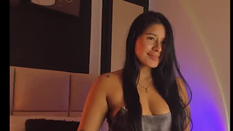 Snapshot of andrea_gomes_ chatting on January 2025 04:13:01 AM andrea online show from January 2025 04:13:01 AM