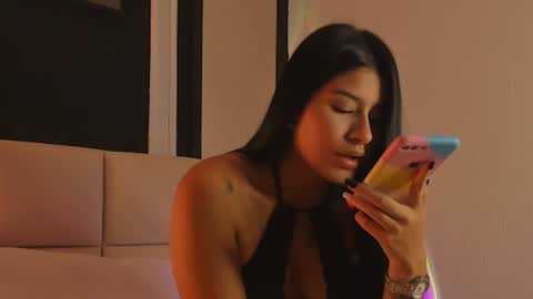 Snapshot of andrea_gomes_ chatting on February 2025 04:15:02 AM andrea online show from February 2025 04:15:02 AM