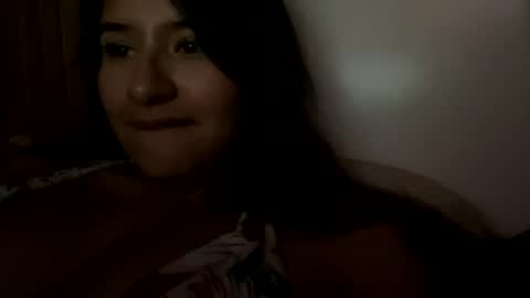 Snapshot of andrea_gomes_ chatting on March 2025 09:10:02 AM andrea online show from March 2025 09:10:02 AM