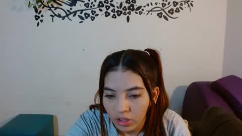 andrea_meza18 online show from December 2024 04:16:02 PM