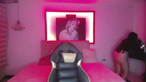 Andrea Ramos online show from November 2025 01:41:01 AM