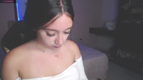 Andrea Ramos online show from December 2025 09:19:02 PM