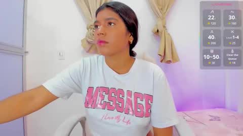 Snapshot of andrea_sancheez chatting on December 2025 06:57:02 PM Andrea online show from December 2025 06:57:02 PM