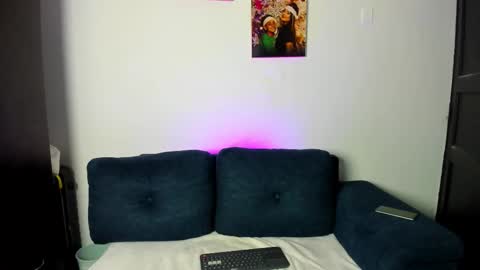 Andrea  Karina online show from September 2025 05:58:01 PM