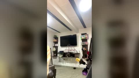 andrees_s online show from March 2026 12:08:01 PM