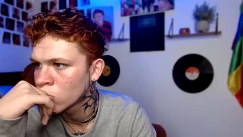 Snapshot of andreewwolffman chatting on February 2025 10:48:02 PM Andrew online show from February 2025 10:48:02 PM