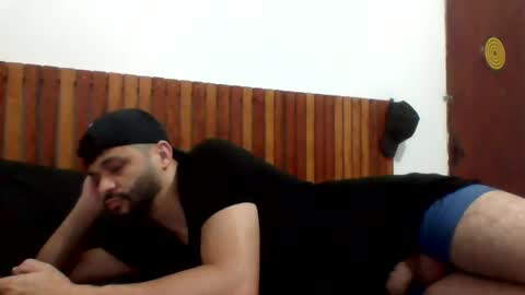 Snapshot of andreloko123 chatting on December 2024 08:00:02 PM andreloko123 online show from December 2024 08:00:02 PM