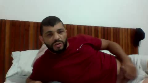 Snapshot of andreloko123 chatting on February 2025 10:39:01 PM andreloko123 online show from February 2025 10:39:01 PM