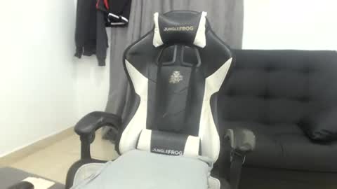 andres180950734 online show from July 2026 11:14:01 AM