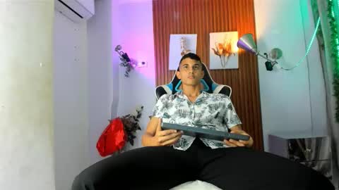 Snapshot of andres_belari chatting on October 2025 11:31:02 AM andres_belari online show from October 2025 11:31:02 AM
